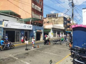 60% de los comercios en Maiquetía están abiertos