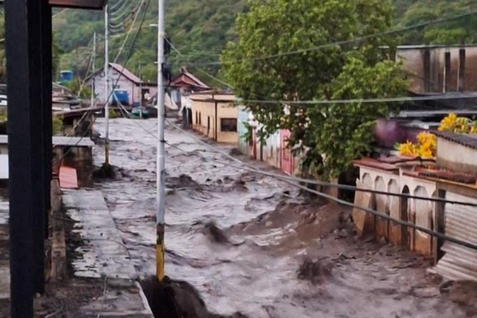 AN de 2015 declara emergencia en Cumanacoa