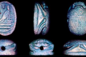 Acabamos de encontrar un rarísimo amuleto egipcio del siglo VI a. C. en una tumba íbera de Ciudad Real