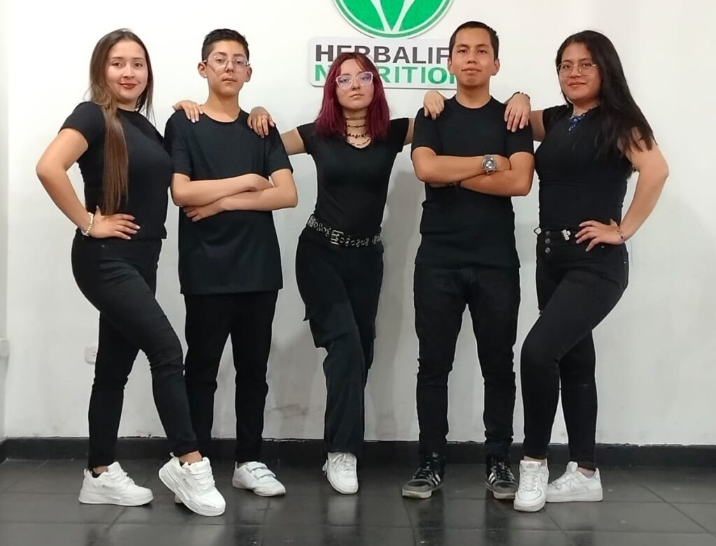 Academia Star Dance cumple un año de pasión por el baile