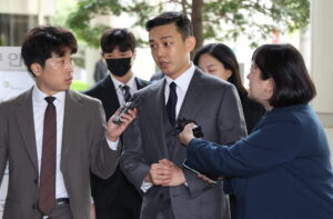 Acusan de violación al actor surcoreano Yoo Ah-in