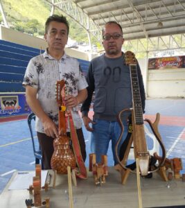 Artesanos se reunieron para mostrar su talento en Samaniego