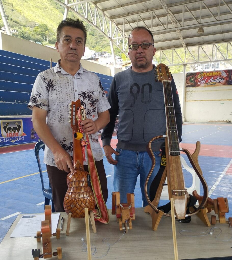 Artesanos se reunieron para mostrar su talento en Samaniego