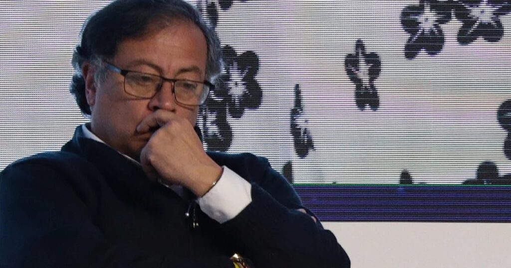 Así han sido las veces que Gustavo Petro ha pedido perdón a los colombianos tras su llegada al poder