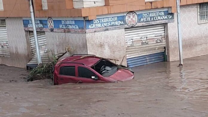 Aumenta cifra de fallecidos tras paso del huracán Beryl en Sucre