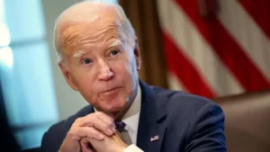 Aumenta la presión sobre el candidato Biden a abandonar mientras Trump endurece el tono - AlbertoNews