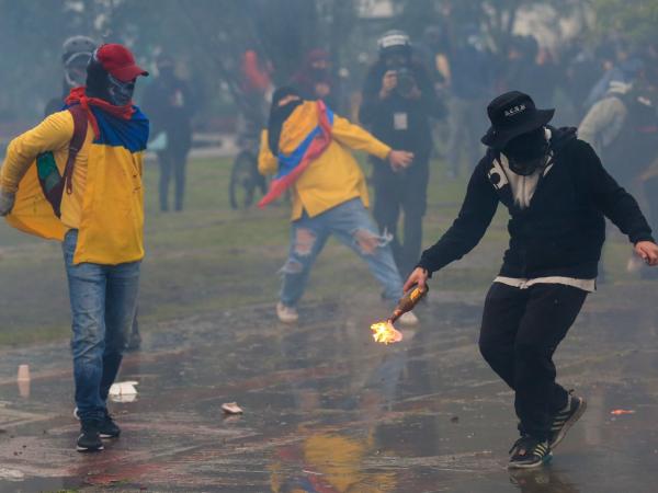 Bogotá: al menos 5 heridos en protesta estudiantil de este viernes | Regiones | Economía