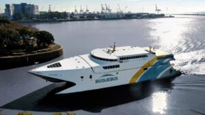 Buquebus pidió información para instrumentar la nueva tasa fluvial y atrasa su aplicación