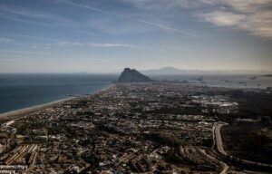 Vista aérea de Gibraltar desde La Línea de la Concepción.