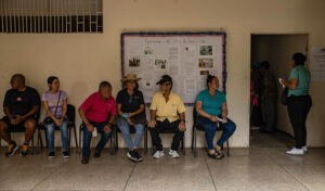 Capriles calificó de "sencillo" sistema de voto probado en simulacro