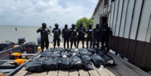 Capturan a tres colombianos con 500 kilos de cocaína en el Caribe
