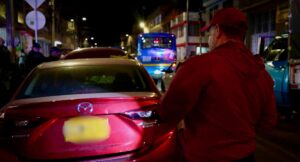 Capturaron en Bogotá a conductor de Mazda 3 que alteró su carro