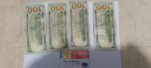 Carabobeño bebió y apostó con dólares falsos en Chichiriviche