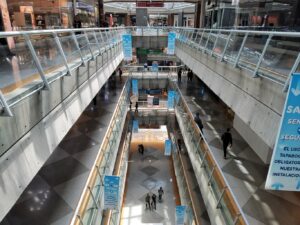 Centros Comerciales trabajarán a media máquina el 28 de julio, informa Cavececo