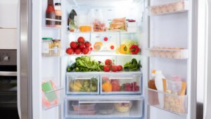 Cómo almacenar alimentos en la nevera para prolongar su duración y prevenir intoxicaciones