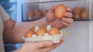 Consejos de expertos para conservar y manipular los huevos en verano de manera correcta y evitar intoxicaciones