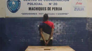 Cpbez detiene a un hombre que robaba armado con un cuchillo en Machiques
