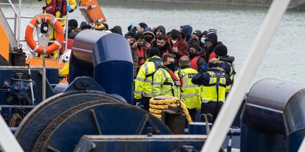 Cuatro inmigrantes mueren en el Canal de La Mancha tras un naufragio