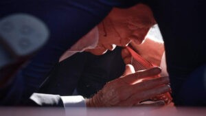 Donald Trump cree estar vivo de milagro y haber vivido una experiencia surrealista