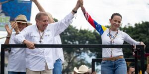 Edmundo González le ofrece a María Corina Machado el cargo que ella desee