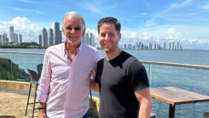 El gobernador Eduardo Verano sella alianza internacional en Panamá