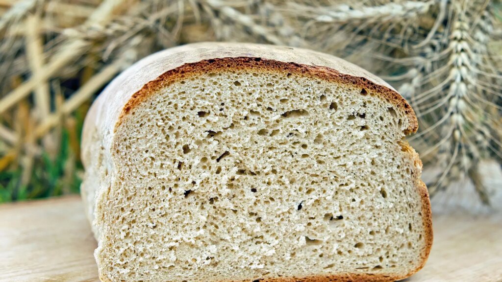 El motivo por el que no deberías guardar el pan en el frigorífico, según una experta en seguridad alimentaria