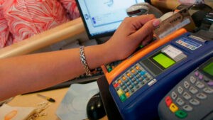El país se beneficia con fijar en 0 % el IGTF en bolívares