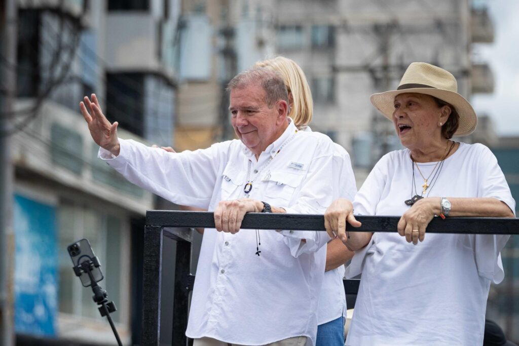 El pueblo quiere un cambio en paz