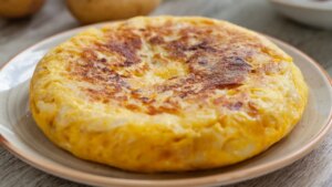 El restaurante de Zaragoza en el que sirven algunas de las mejores tortillas de patata rellenas