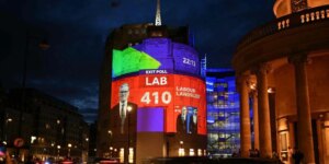 El triunfo laborista acaba con 14 años de gobierno tory