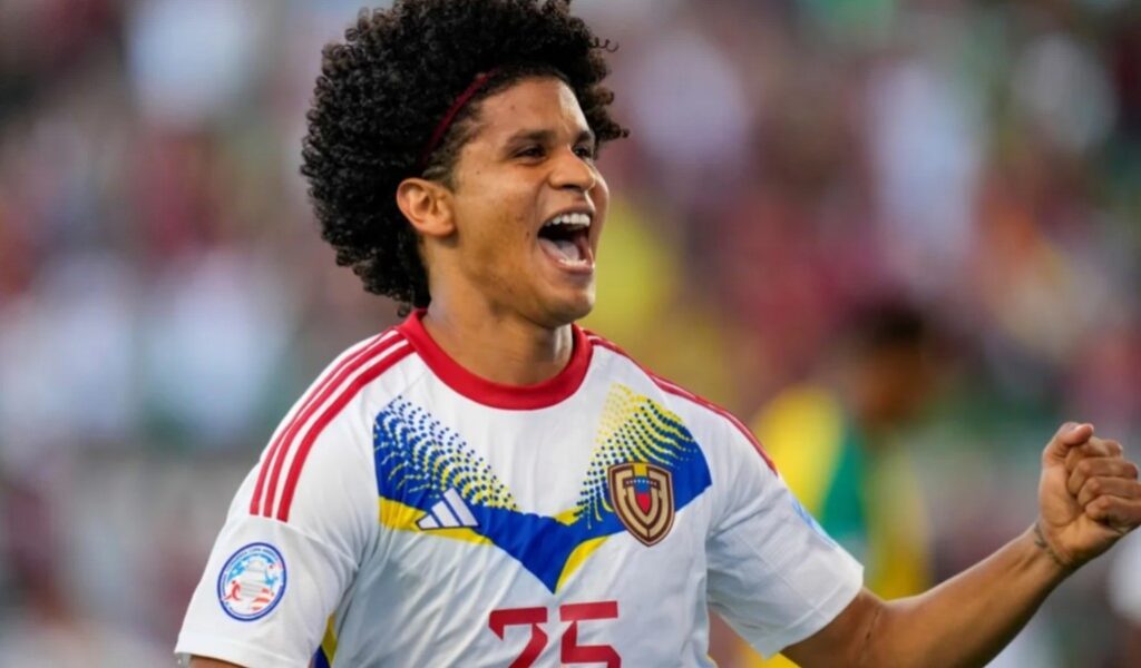 El venezolano Eduard Bello, flamante refuerzo del Barcelona de Ecuador - AlbertoNews