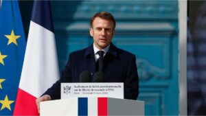 Emmanuel Macron propuso crear una amplia coalición parlamentaria aunque fue rechazado por la oposición