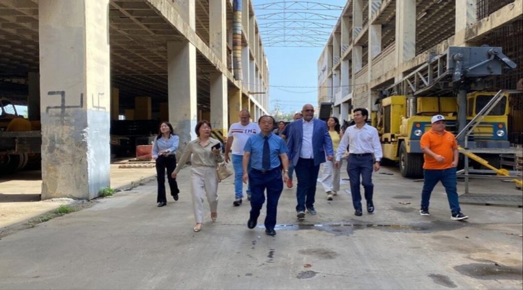 Empresarios chinos impulsan proyectos industriales en La Guaira |