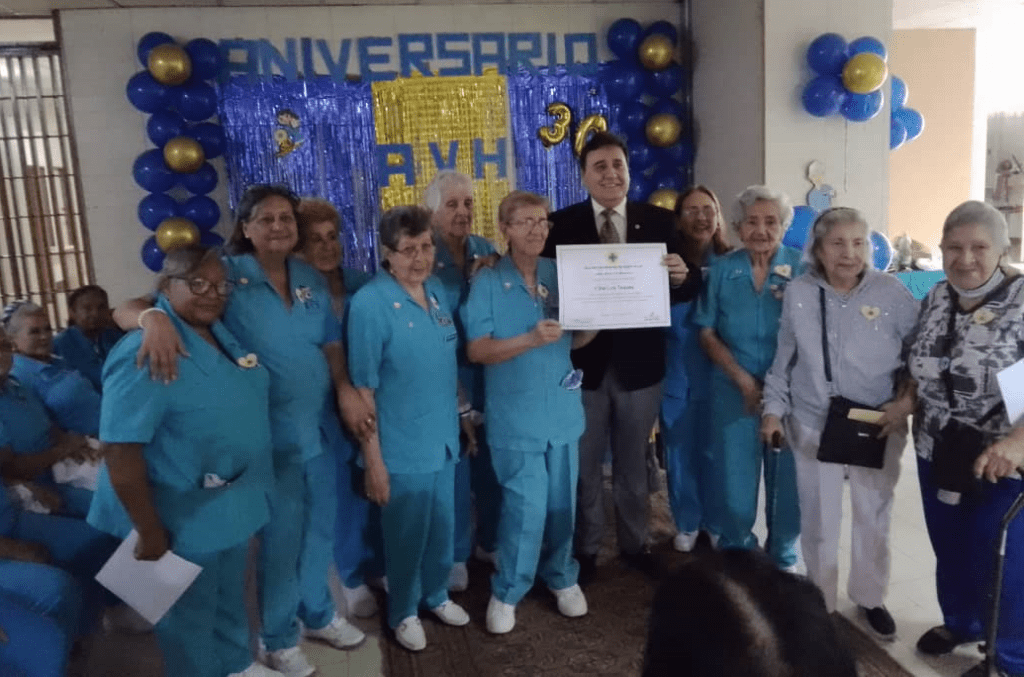 Entre anécdotas y logros Damas Azules celebran 30 aniversario