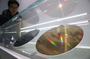 Estados Unidos insiste en impulsar la industria de semiconductores en Latinoamérica