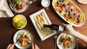 Esto es lo que el vinagre puede hacer para mejorar tus platos de verano