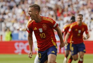 Eurocopa 2024: Dani Olmo, el 'jugador número 12' que viste el traje de Cesc Fàbregas