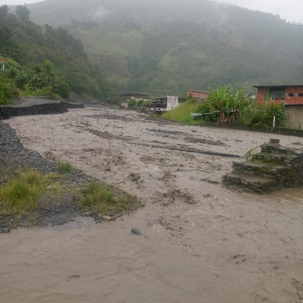 Exigen limpieza tras lluvias en municipio de Mérida