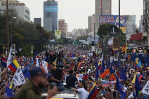 FOTOS | González, Machado y Rosales cerraron campaña juntos en Zulia: Ya los derrotamos