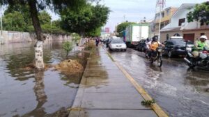 Fuertes lluvias inundaron zonas residenciales en Trujillo