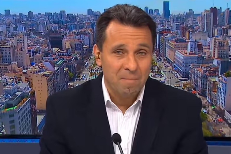 Gobierno impide ingreso al país de periodista argentino