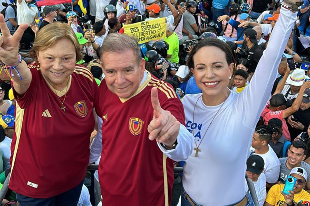 González Urrutia y MCM arrancaron campaña con masiva movilización en Caracas