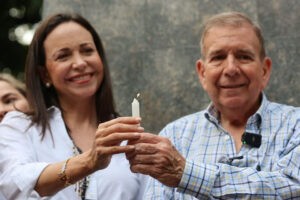 González y Machado dicen que se acerca la reconciliación del país