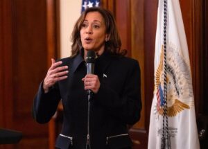 Harris recauda casi 43 millones de euros en las primeras horas de su candidatura, cifra récord en esta campaña