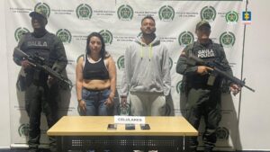 Hombre fue obligado a posar desnudo con dos supuestas menores de edad y le hicieron millonaria extorsión
