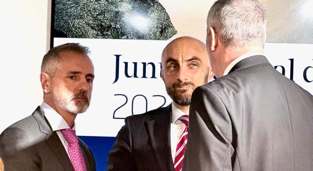 Indra reorganiza su grupo a través de cuatro grandes áreas regionales