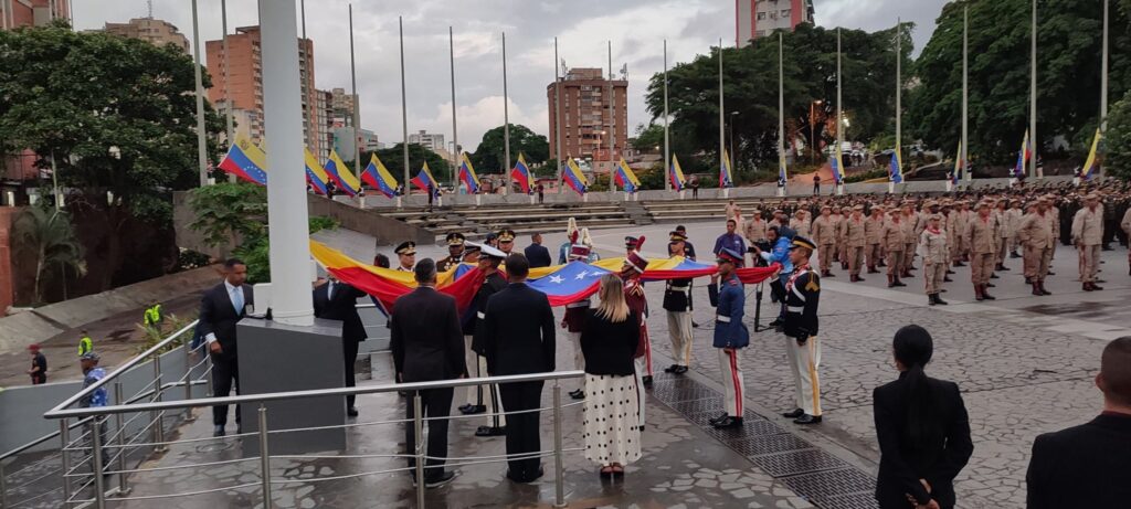 Iniciaron actos por el Día de la Independencia y de la Fanb