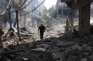 Intensos ataques de Israel dejan una treintena de muertos en el centro de Gaza - AlbertoNews