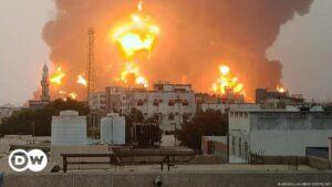 Israel bombardea Yemen tras ataque de hutíes en Tel Aviv – DW – 20/07/2024