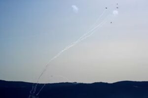 Israel interceptó nuevos drones explosivos lanzados por Hezbollah desde el Líbano y crece la tensión en la frontera - AlbertoNews